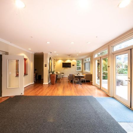 Modern Downtown Top Floor Penthouse With Bay Views 西雅图 外观 照片
